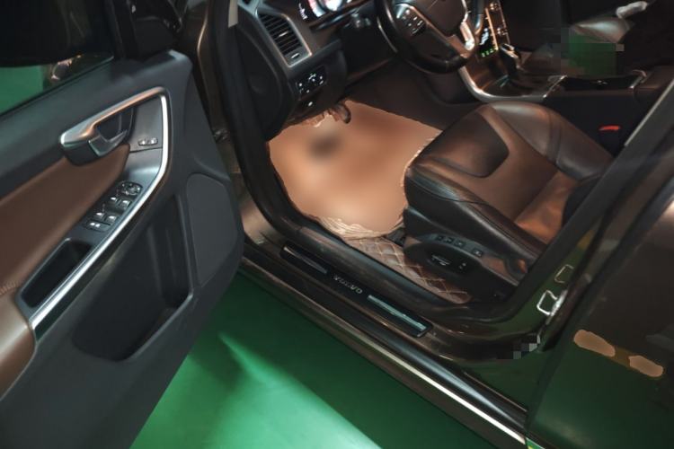 Used Volvo XC60 2015 T5 AWD Smart Drive Edition Driver Seat