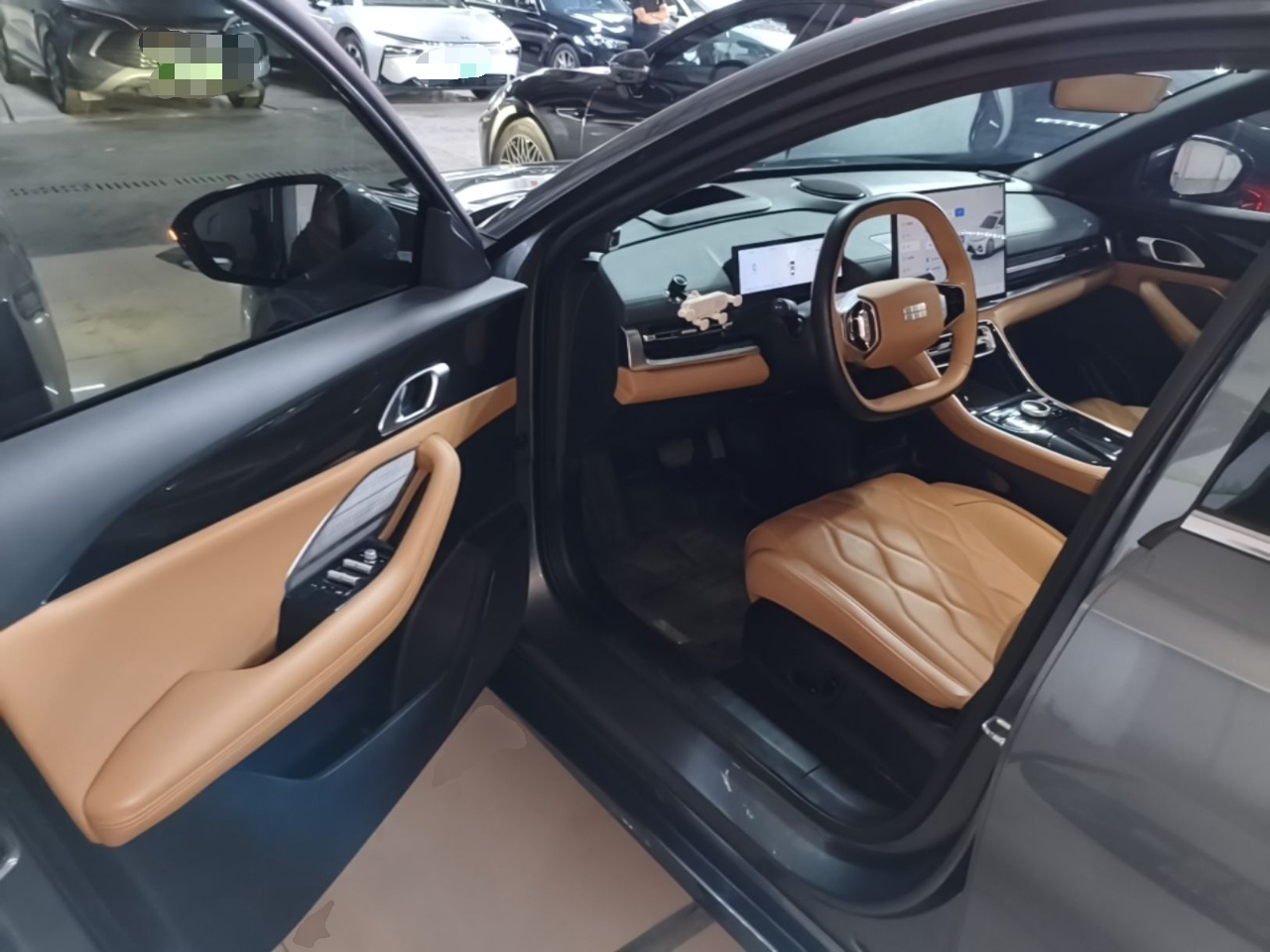 Geely Galaxy A7 2025 Model EM-i 150km Exploration+ Edition — снимка 18