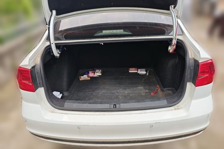 Used Volkswagen Bora 2017 1.6L Automatic Fashion Model
