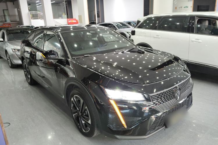 Used Peugeot 408X 2023 Boundary-Free Edition Front Right 45 Deg