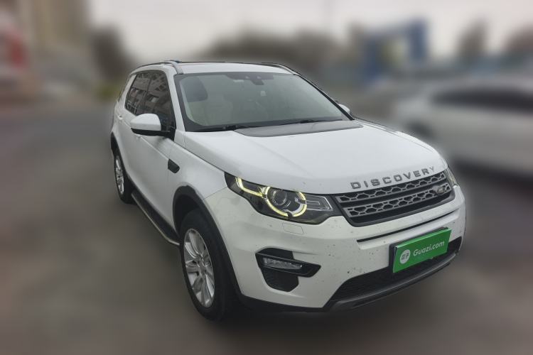 Used Land Rover Discovery Sport 2016 2.0T SE Front Right 45 Deg