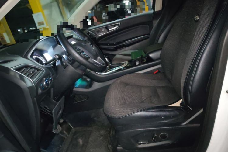 Used Ford Edge 2016 EcoBoost 245 Four-Wheel Drive Titanium Edition 7-Seater
