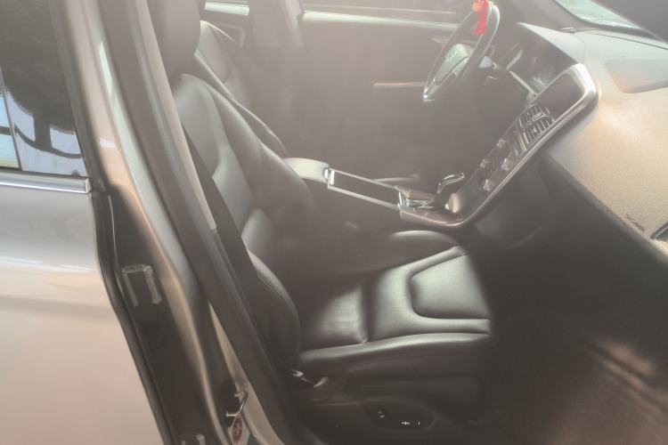 Used Volvo XC60 2015 T5 Smart Upgrade Model