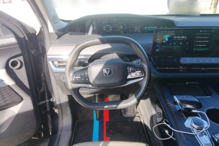 Used Changan UNI-K iDD 2023 Zhidian iDD 1.5T 135km Smart & Fun Model
