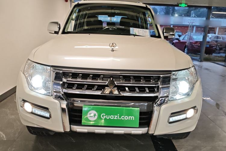 Used Mitsubishi Pajero 2020 3.0L Automatic Comfort Edition