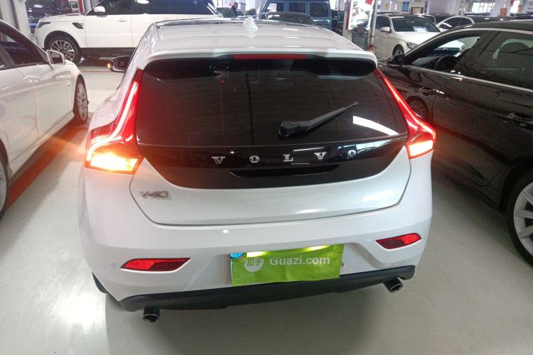 Used Volvo V40 2015 1.6T Zhiyi Edition