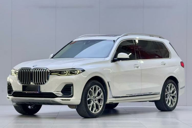 Used BMW X7 2019 xDrive40i Luxury Package with Leading Features