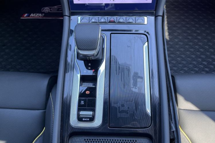 Used Hongqi H6 2023 2.0T ZhiShang Version
