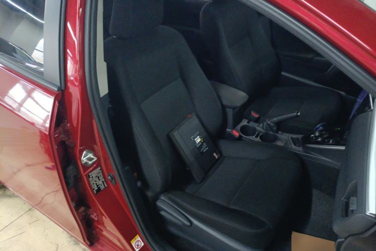 Used Toyota Levin 2016 Dual-Engine 1.8H GS E-CVT Elite Model with Sunroof