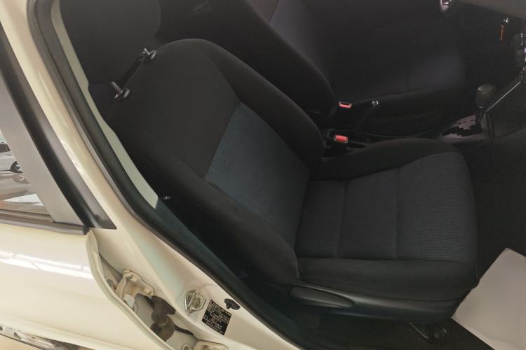 Used Toyota YARiS L Zhi Xuan 2015 1.5E Automatic Charm Edition