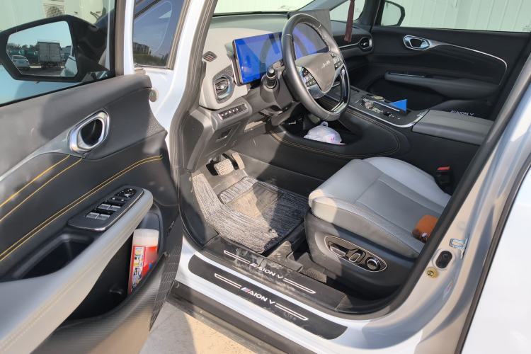 Used AION V 2021 Plus 70 Smart Technology Edition Lithium Iron Phosphate Driver Seat