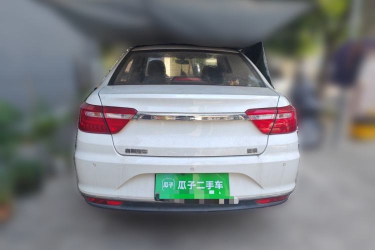 Used Geely Auto Vision 2019 Upgraded Model 1.5L Manual Luxury Version China VI Standard
