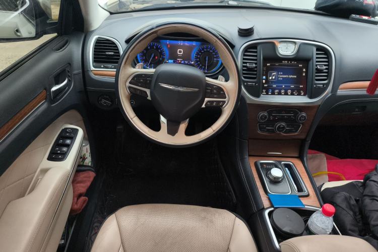 Used Chrysler 300C 2016 3.0L Supreme Edition
