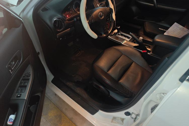 Used Mazda 6 2015 2.0L Automatic Classic Version
