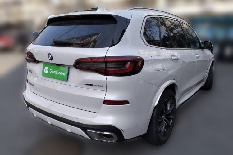 Used BMW X5 2022 Restyled xDrive 30Li Luxury Version M Sport Package
