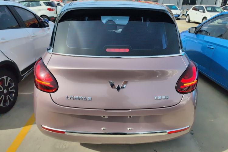 Used Wuling Bingo 2023 333 km Enjoyment Version
