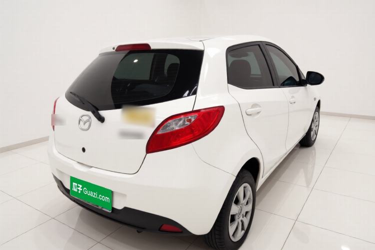 Used Mazda Mazda 2 2012 Hatchback Xuan Dong 1.3L Automatic Standard Edition
