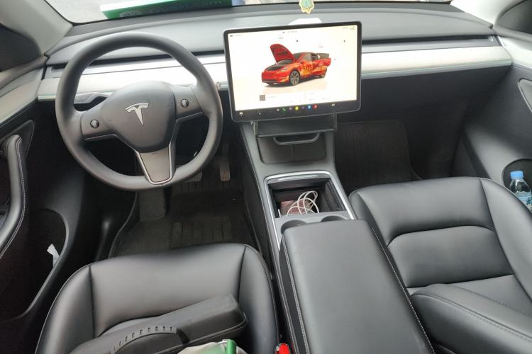 Used Tesla Model Y 2023 Long-Range All-Wheel-Drive Version