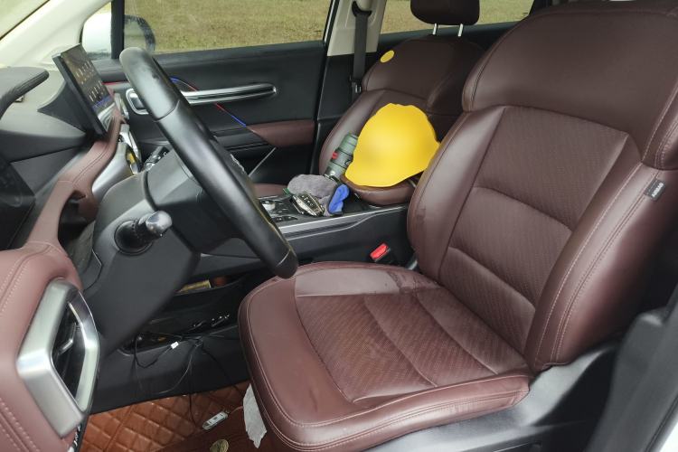 Used Geely Auto Haoyue 2022 1.8TD Automatic Prestige 7-Seater Left Front Seat