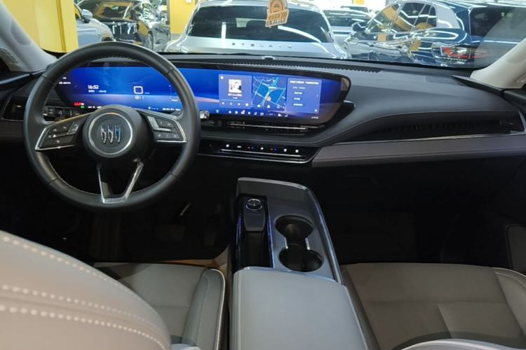 Used Buick E5 2025 Model 620KM Prestige Edition
