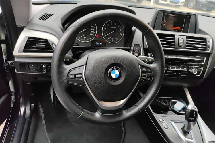 Used BMW 2 Series 2014 220i Leading Model Steering Wheel
