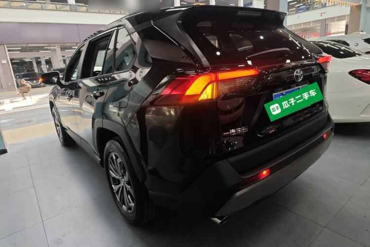 Used Toyota RAV4 2023 2.0L CVT Two-Wheel Drive Fashion Plus Edition Rear Left 45 Deg