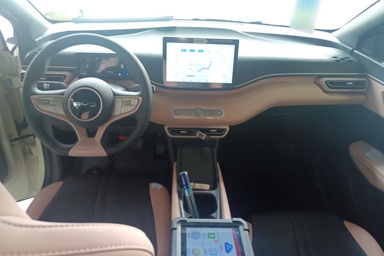 Used BYD Seagull 2025 Intelligent Driving Version 305 km Dynamic Edition Center Console