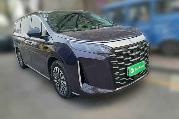 Used BYD Xia 2025 DM-i 1.5T 180km Beyond Edition Front Right 45 Deg