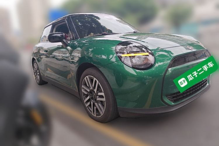 Used MINI Electric MINI COOPER 2025 456km COOPER E Classic Style
