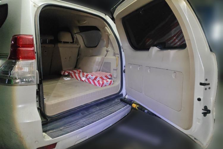 Used Toyota Prado 2010 2.7L Automatic Deluxe Edition
