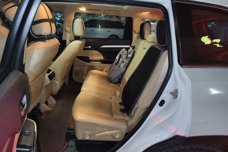 Used Toyota Highlander 2015 2.0T Four-Wheel Drive Luxury Edition 7-Seater