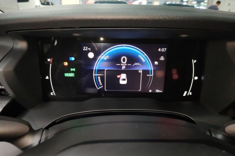 Used Toyota Camry 2026 Model Dual-Engine 2.0HGVP Luxury Edition
