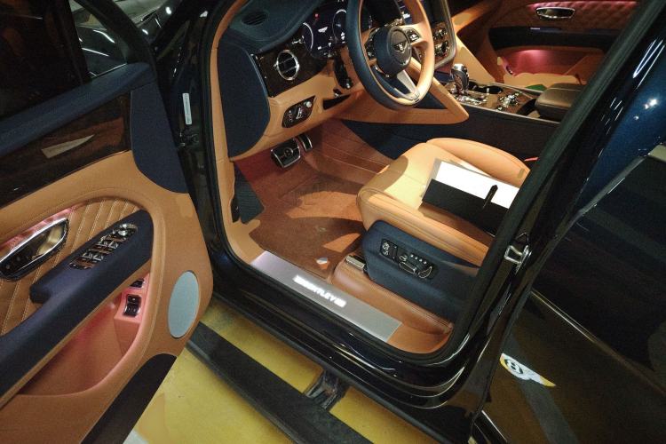 Used Bentley Bentayga 2021 4.0T V8
