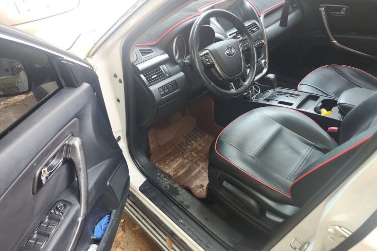 Used Bestune X80 2015 2.0L automatic comfort version Driver Seat