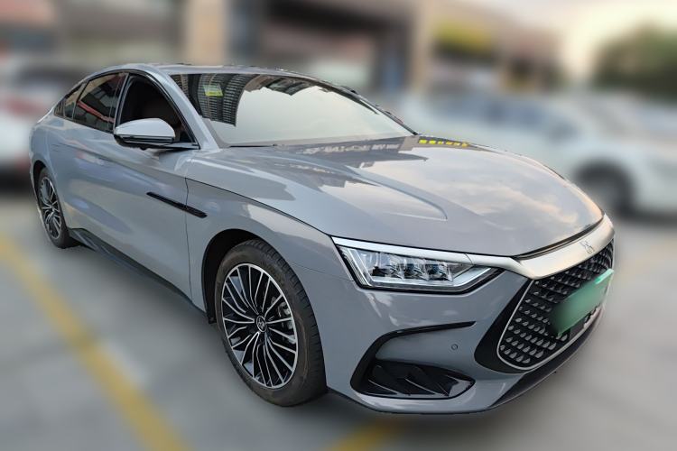 Used BYD Han 2024 DM-i Glory Edition 121KM Prestige Model Front Right 45 Deg