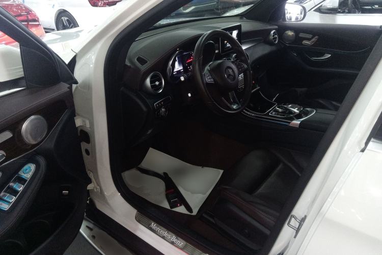 Used Mercedes-Benz GLC 2019 GLC 260 L 4MATIC Luxury Model
