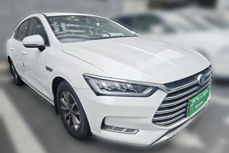 Used BYD Qin Pro New Energy 2018 DM 1.5TI Automatic Smart Connect Dynamic Model Front Right 45 Deg