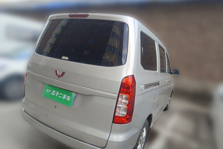 Used Wuling Hongguang V 2019 1.5L Enjoyment Version China VI LAR