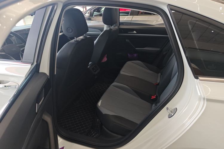 Used Volkswagen Lavida 2024 1.5L Automatic Starry Sky 5 Million Edition Left Rear Seat