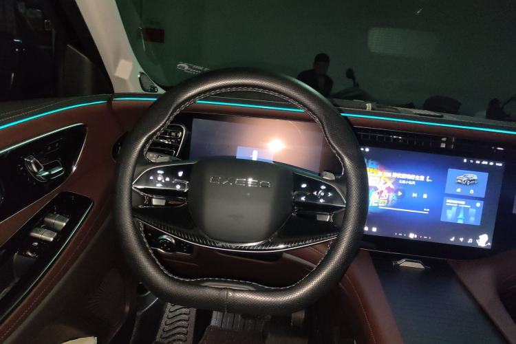 Used EXEED Lanyue 2023 400T Four-Wheel Drive Starry Edition 7-Seater Steering Wheel