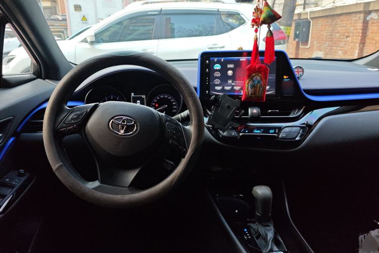 Used Toyota IZOA 2020 2.0L Enjoy Edition