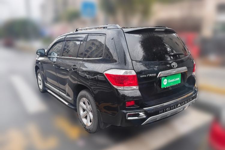 Used Toyota Highlander 2013 2.7L Two-Wheel Drive 5-Seater Purple Gold Edition
