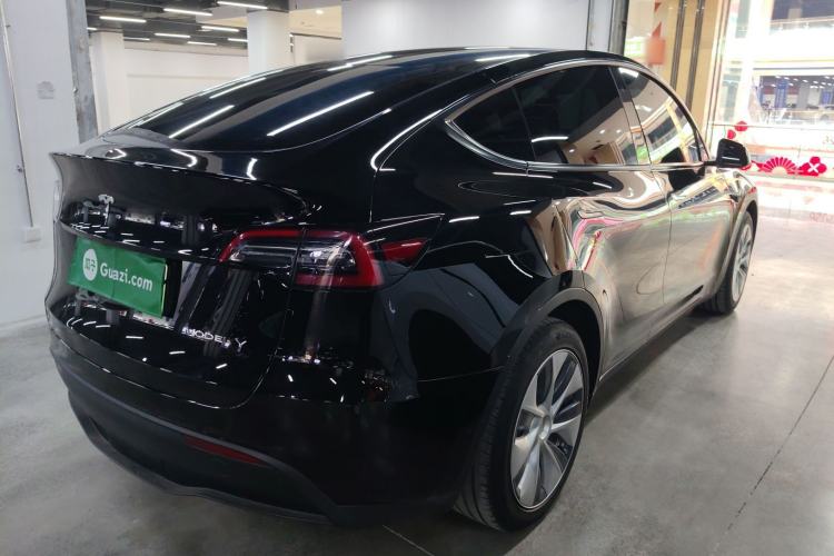 Used Tesla Model Y 2022 Rear-Wheel-Drive Version
