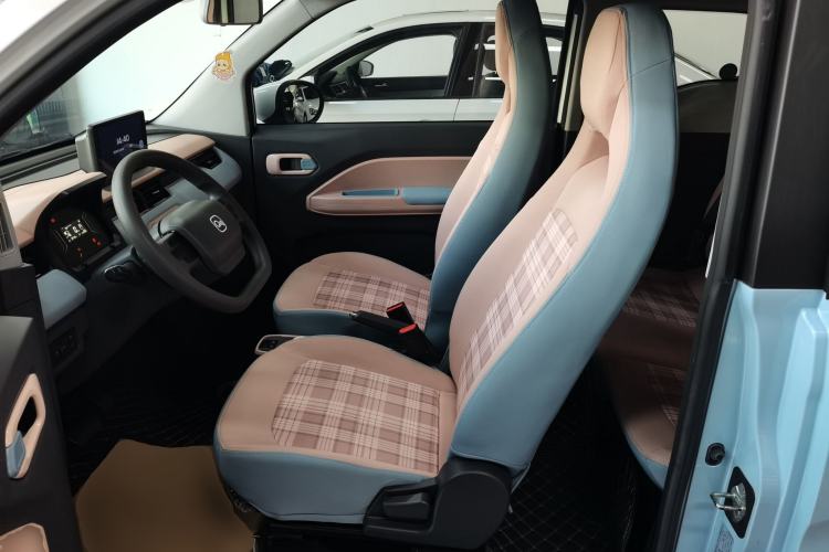 Used Chery QQ Ice Cream 2024 Youth Edition 205km Milkshake Left Front Seat