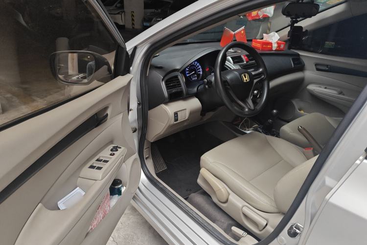 Used Honda City Classic 2012 1.5L manual Comfort version