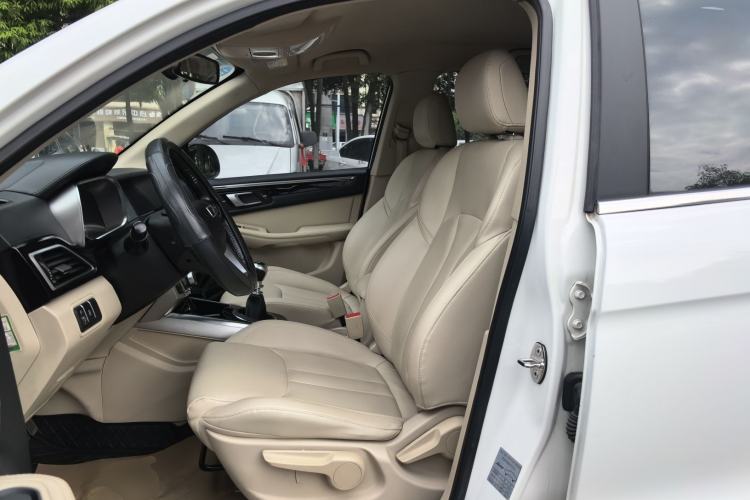 Used Zotye Domy X5 2017 Upgraded Model 1.5T Manual Luxury Version Left Front Seat