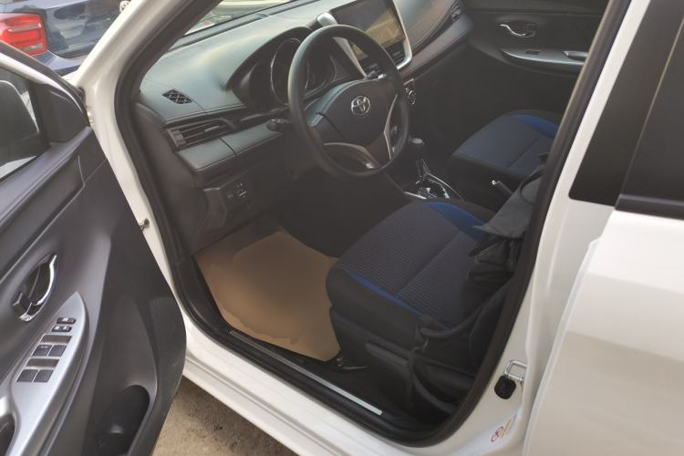 Used Toyota YARiS L Zhi Xuan 2016 Revised Version 1.5G CVT with Dynamic Sunroof