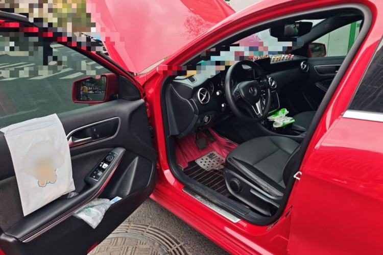 Used Mercedes-Benz A-Class 2015 A 180 Standard Model Driver Seat