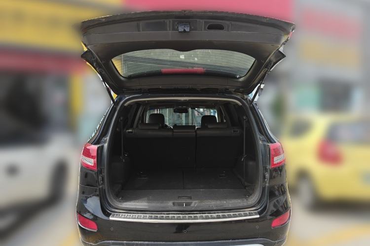 Used Hyundai Santa Fe Classic 2012 2.4 Luxury Edition 7-Seater Four-Wheel Drive
