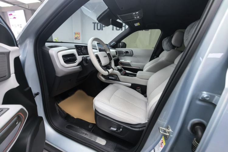 Used Formula Leopard Titanium 3 2025 501KM All-Wheel Drive Intelligent Driving Ultra Version